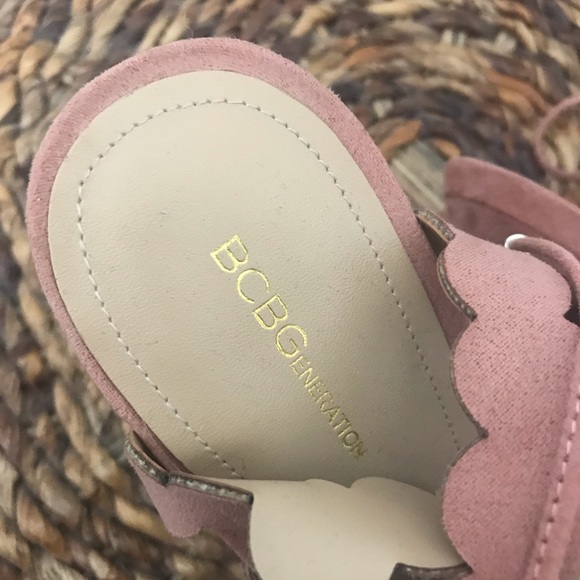 SOLD | BCBGeneration Chiko Sandal Size 7 - Picture 4 of 5